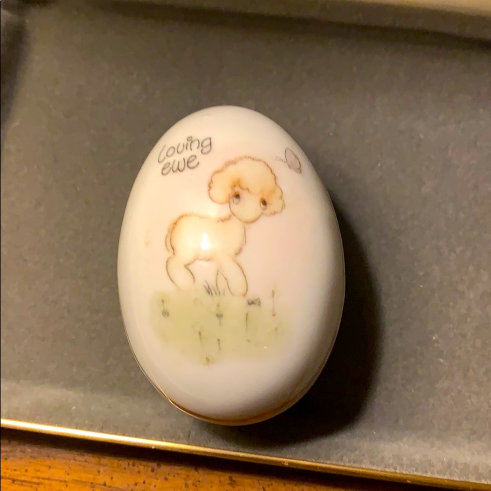 Vintage Precious Moments Egg